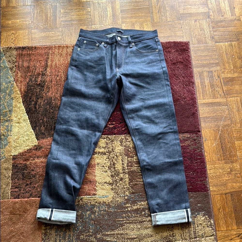 Men’s Uniqlo Jeans size 30X32z never been worn.